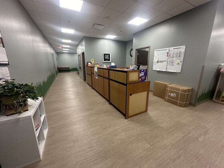 More Photos Of 1625 US Highway 61 N, Lancaster Warehouse For Sale