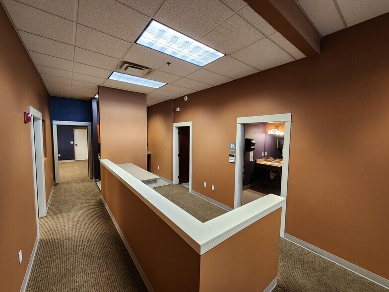 More Photos Of 180 Lithia Way, Ashland Office Residential For Sale