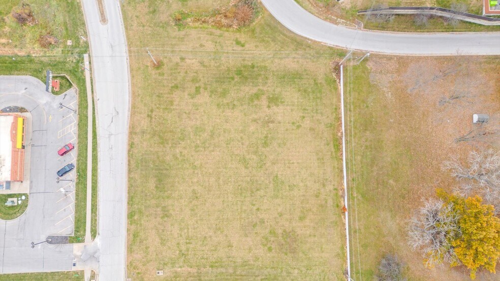 More Photos Of 500 Granite Dr, Peculiar Land For Sale