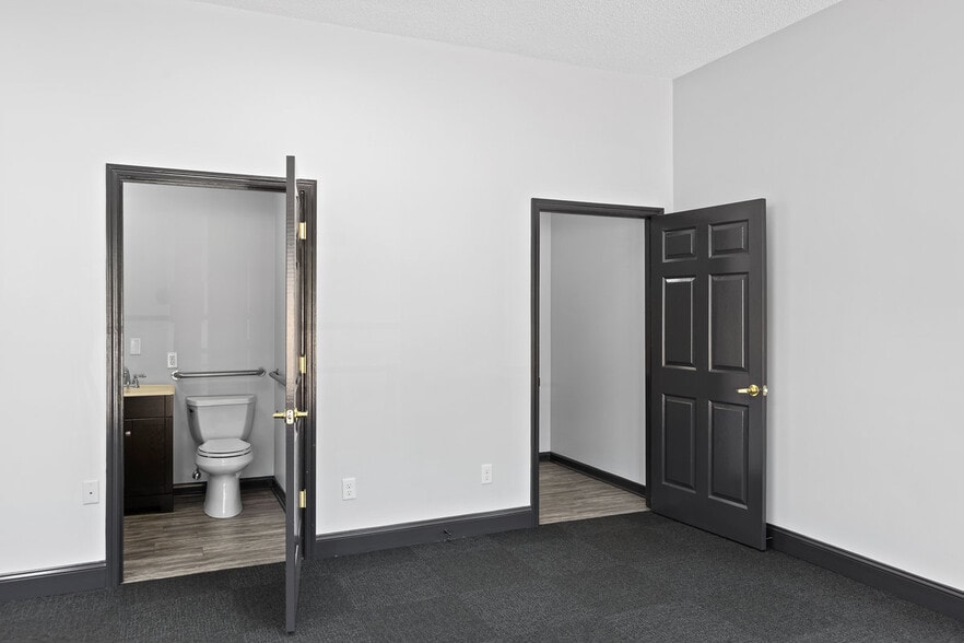 More Photos Of 4608 Hixson Pike, Hixson Office For Lease