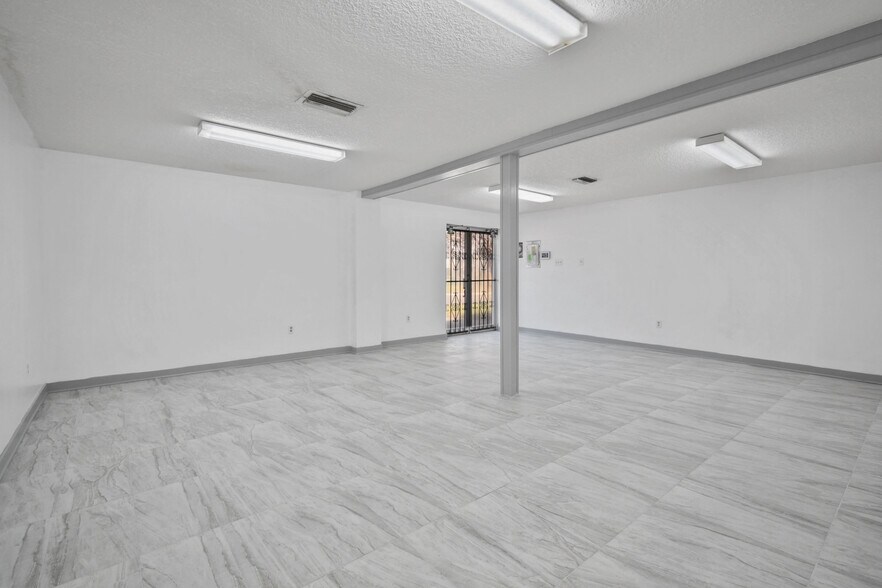 More Photos Of 3429 N Liberty St, Jacksonville Light Distribution For Lease