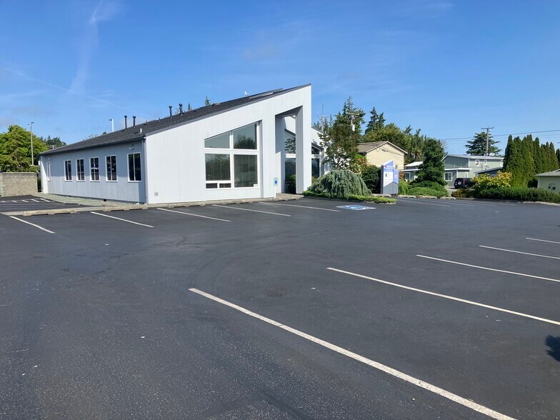 More Photos Of 1019 24th St St, Anacortes Office For Lease