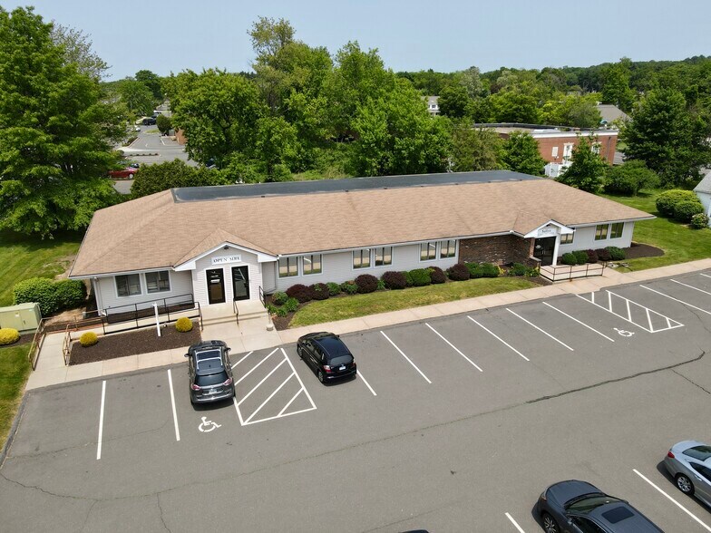 More Photos Of , South Windsor Unknown For Sale