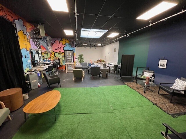 More Photos Of 3117 12th St, Astoria Storefront Retail Residential For Lease