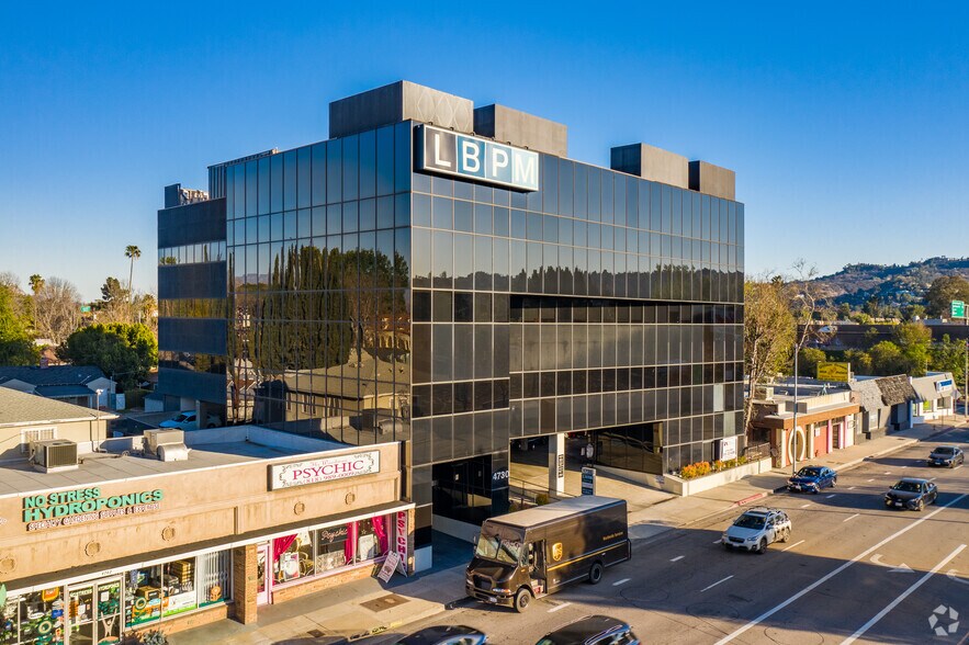 More Photos Of 4730 Woodman Ave, Sherman Oaks Office For Lease