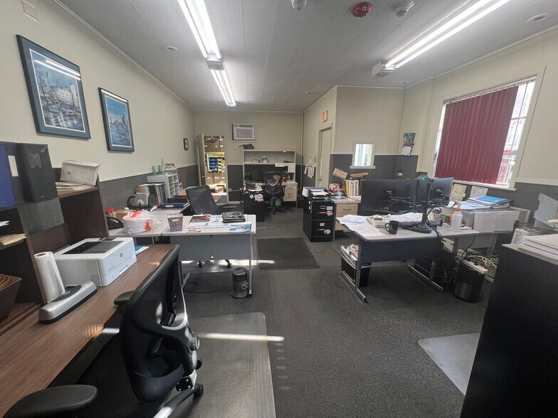 More Photos Of 551 Hyde Park Ave, Hillside Flex For Sale