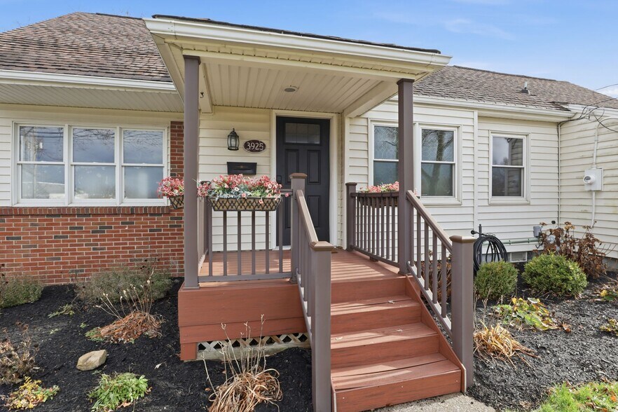 More Photos Of 3925 N Buffalo St, Orchard Park Storefront Retail Office For Sale