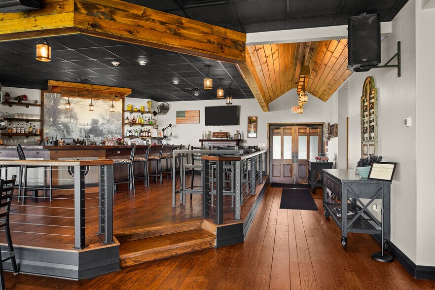 More Photos Of 2943 Upper Mountain Rd, Sanborn Restaurant For Sale
