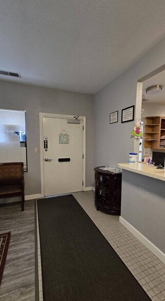 More Photos Of 2215 N Fresno St, Fresno Medical For Sale