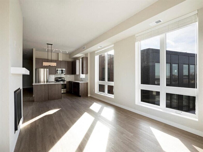 More Photos Of 10 2nd St SE, Minneapolis Apartments For Lease