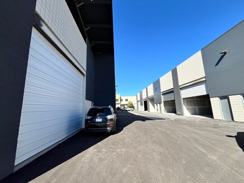 More Photos Of 9271 E Hidden Spur Trl, Scottsdale Industrial For Sale
