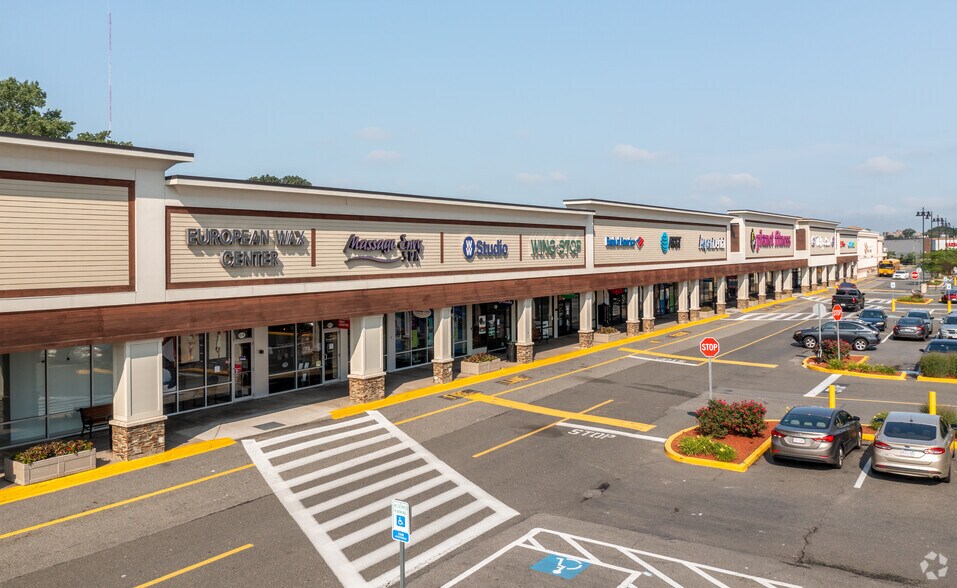 More Photos Of 630 Fellsway, Medford Unknown For Lease