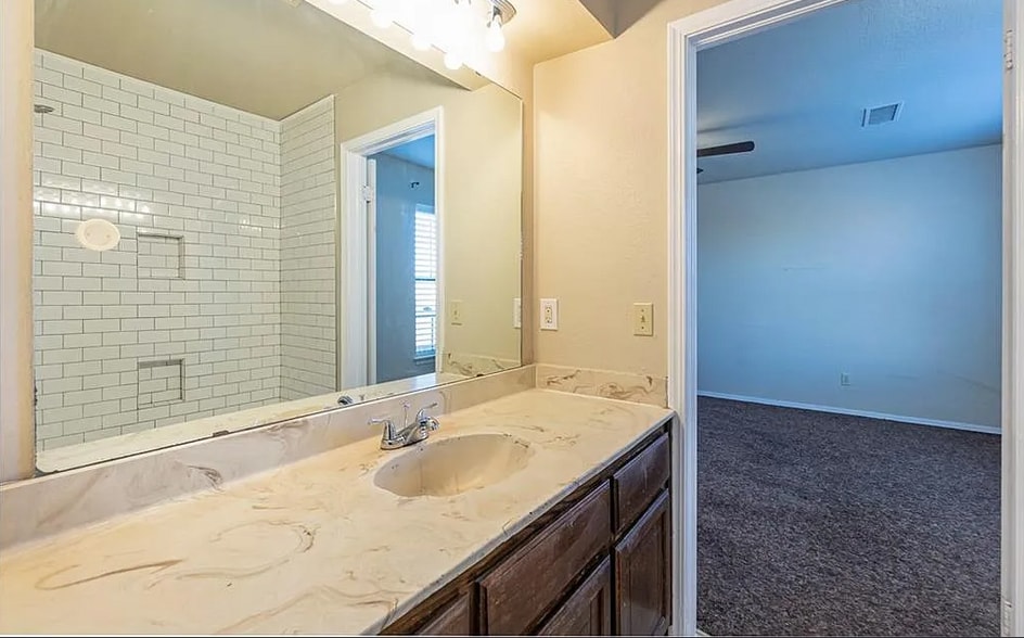 More Photos Of 812 Two Forty Pl, Oklahoma City Apartments For Sale