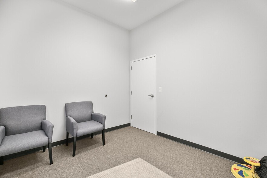 More Photos Of 4520 Plank Rd, Fredericksburg Medical For Lease