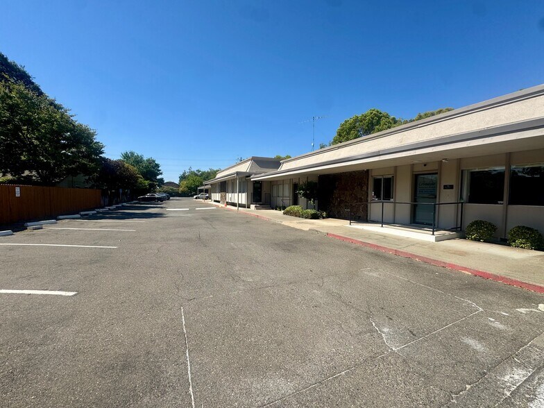 More Photos Of 4500 47th Ave, Sacramento Medical For Lease