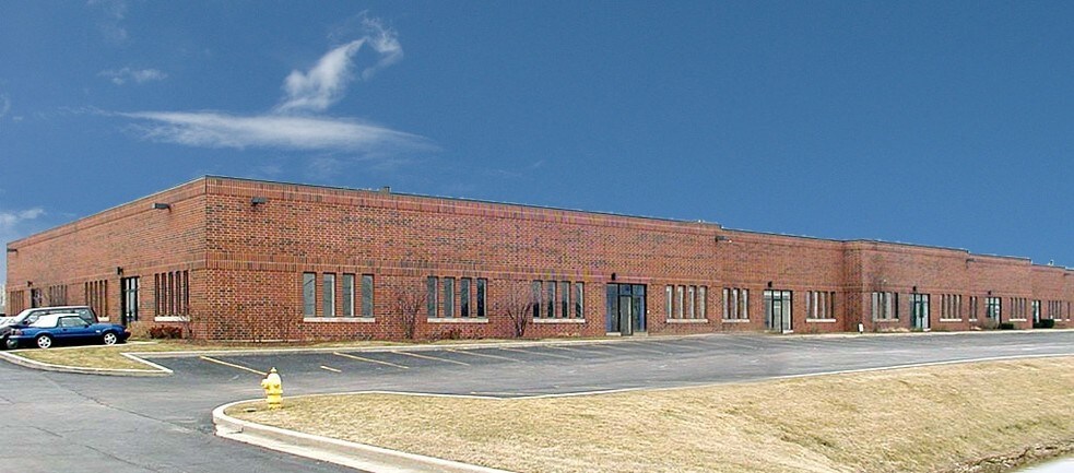 More Photos Of 335-367 Remington Blvd, Bolingbrook Light Manufacturing For Lease
