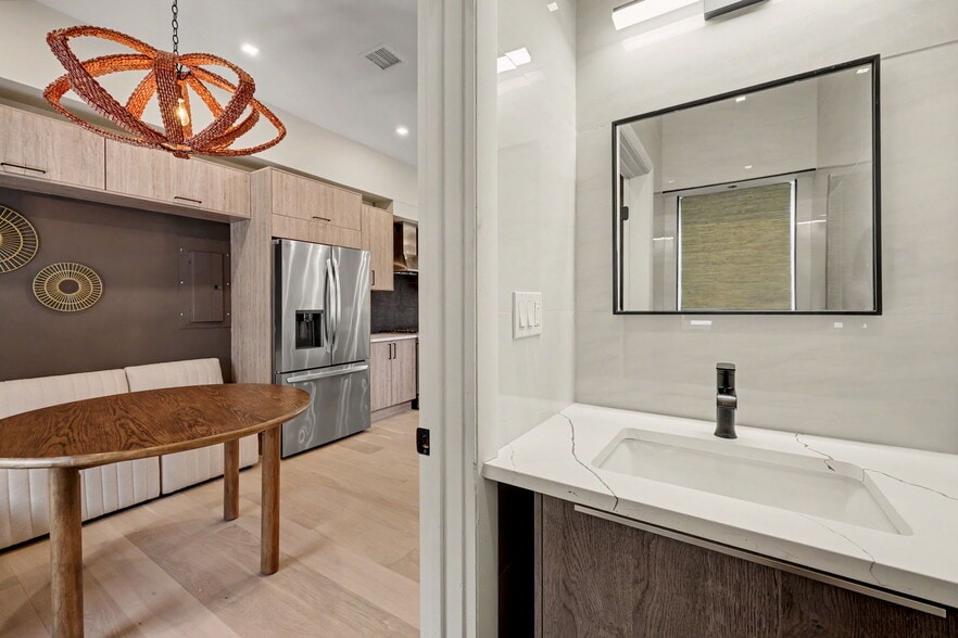 More Photos Of 63 Church St, Greenwich Apartments For Sale
