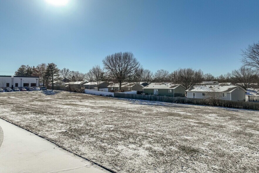 More Photos Of 177 Frontier Park Dr, O'Fallon Bowling Alley For Sale