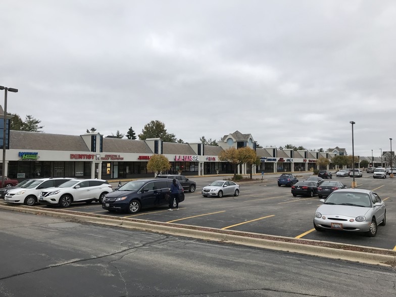 More Photos Of 1600 Algonquin Rd, Hoffman Estates Unknown For Lease