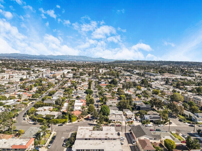 More Photos Of 3945 Frances Ave, Los Angeles Multifamily For Sale