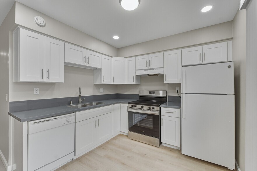 More Photos Of 7125 Waite Dr, La Mesa Apartments For Sale