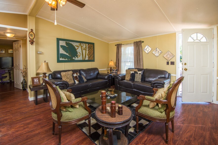 More Photos Of 1211 Cypress Rd, Saint Augustine Manufactured Housing Mobile Home Park For Sale