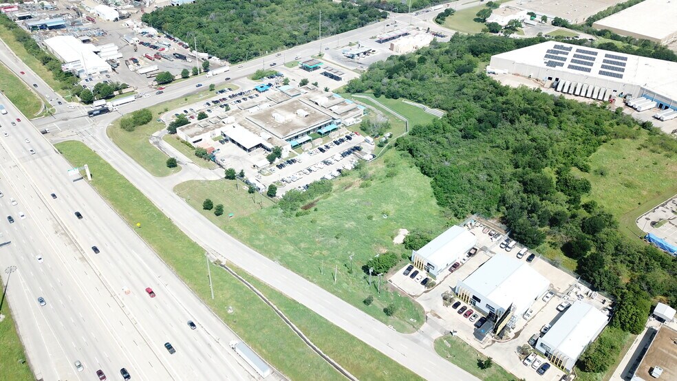 More Photos Of 3011 I-30, Dallas Land For Sale
