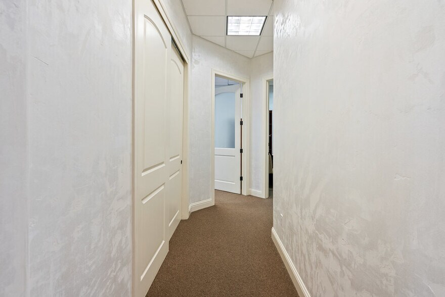 More Photos Of 829 San Benito St, Hollister Office For Sale