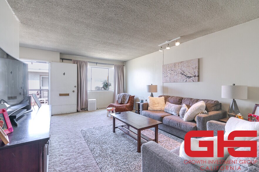 More Photos Of 21306 E Arrow Hwy, Covina Apartments For Sale