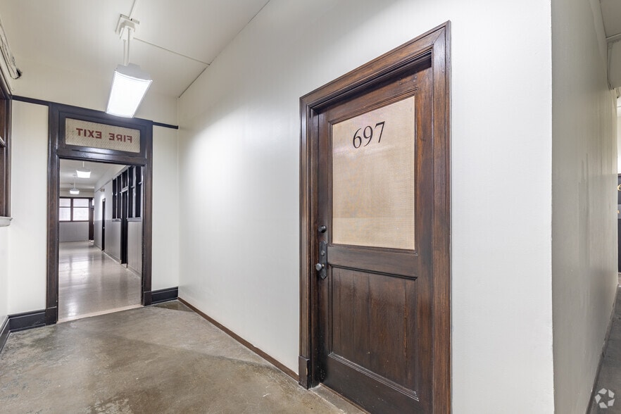 More Photos Of 275 4th St E, Saint Paul Office For Lease