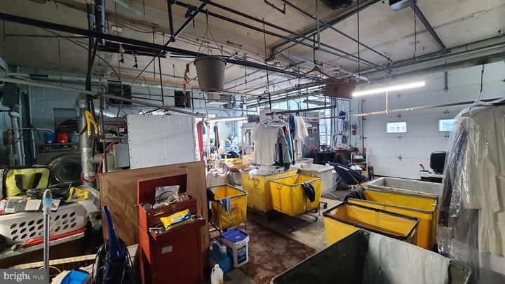 More Photos Of 3114 Hoffman St, Harrisburg Warehouse For Sale