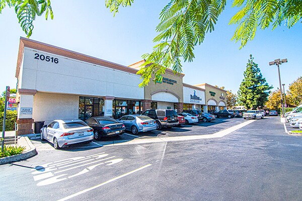 More Photos Of 20516 Devonshire St, Chatsworth Storefront For Sale