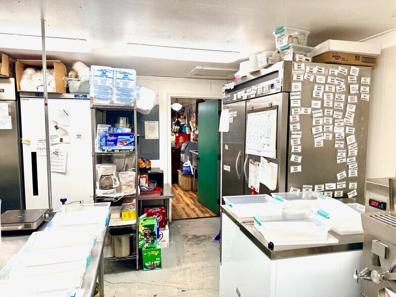 More Photos Of 219 MO-21, Caledonia General Retail For Sale