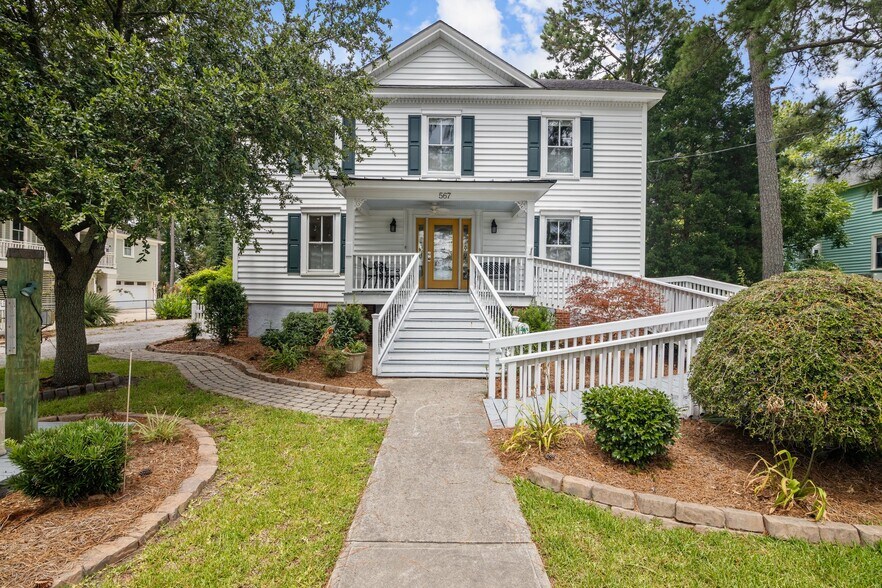 More Photos Of 567 E Water St, Belhaven Hospitality For Sale