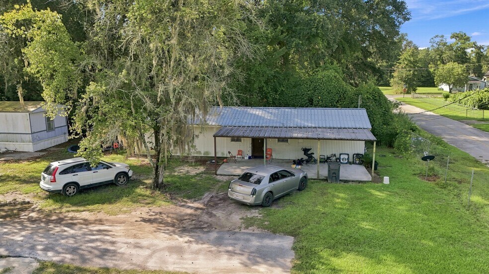More Photos Of 33 E Peeler Ave, Lakeland Manufactured Housing Mobile Home Park For Sale