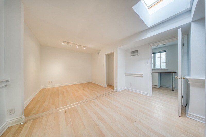 More Photos Of 1724-1726 Avenue Rd, Toronto Storefront Retail Residential For Sale