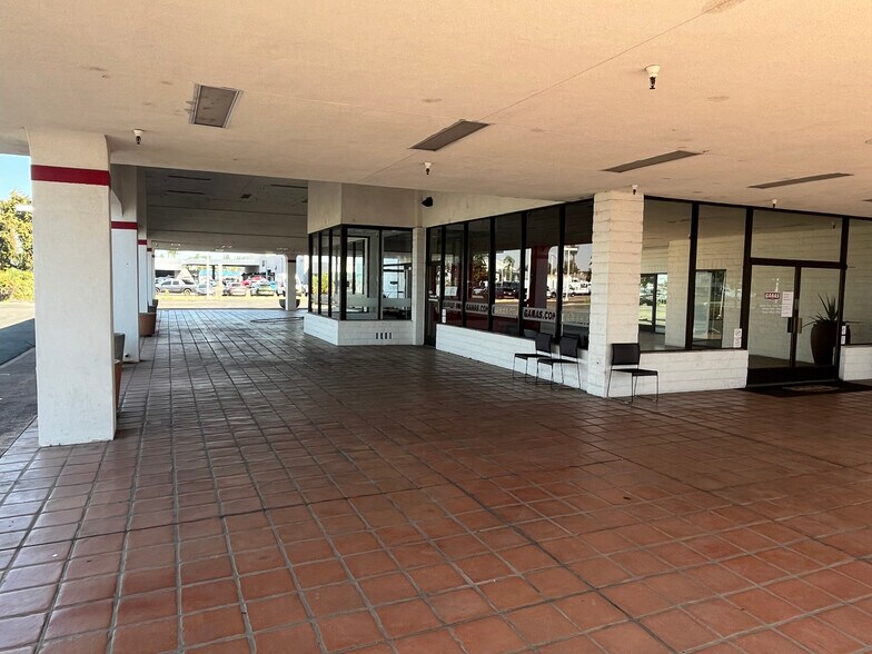 More Photos Of 3190 Auto Center Cir, Stockton Auto Dealership For Lease