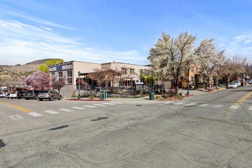 More Photos Of 701 E 2nd Ave, Durango Showroom For Lease