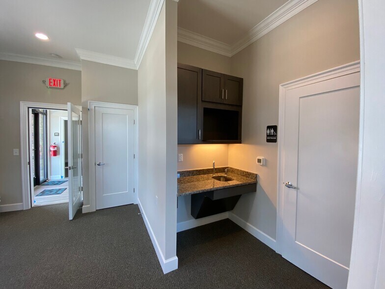 More Photos Of 1756 Heritage Center Dr, Wake Forest Office For Lease