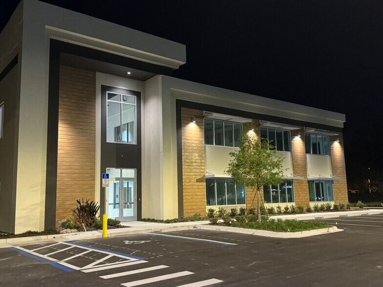 More Photos Of 3416 W Lake Mary Blvd, Lake Mary Medical For Sale
