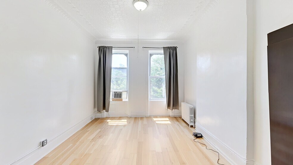 More Photos Of 181 Irving Ave, Brooklyn Storefront Retail Residential For Sale