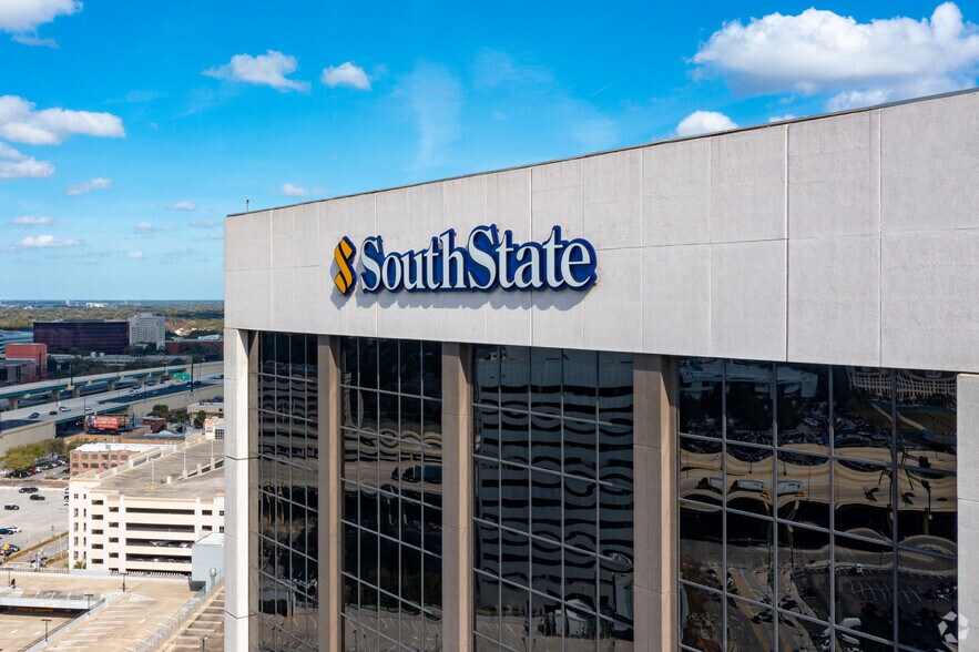 More Photos Of 20 N Orange Ave, Orlando Office For Lease