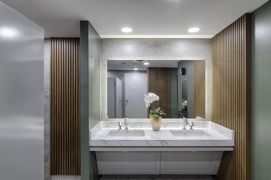 More Photos Of 100 N Central Expy, Richardson Office For Lease