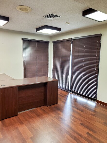 More Photos Of 1851 E 71st St, Tulsa Loft Creative Space For Sale