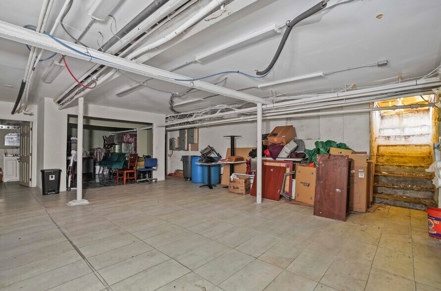 More Photos Of 167 Forbell St, Brooklyn Coworking Space