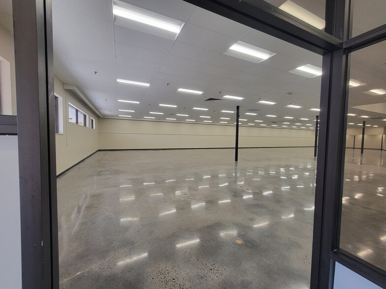 More Photos Of 2726-2708 Lee Hwy, Troutville Freestanding For Lease