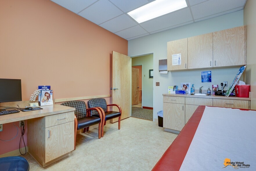 More Photos Of 4551 E Bogard Rd, Wasilla Medical For Sale