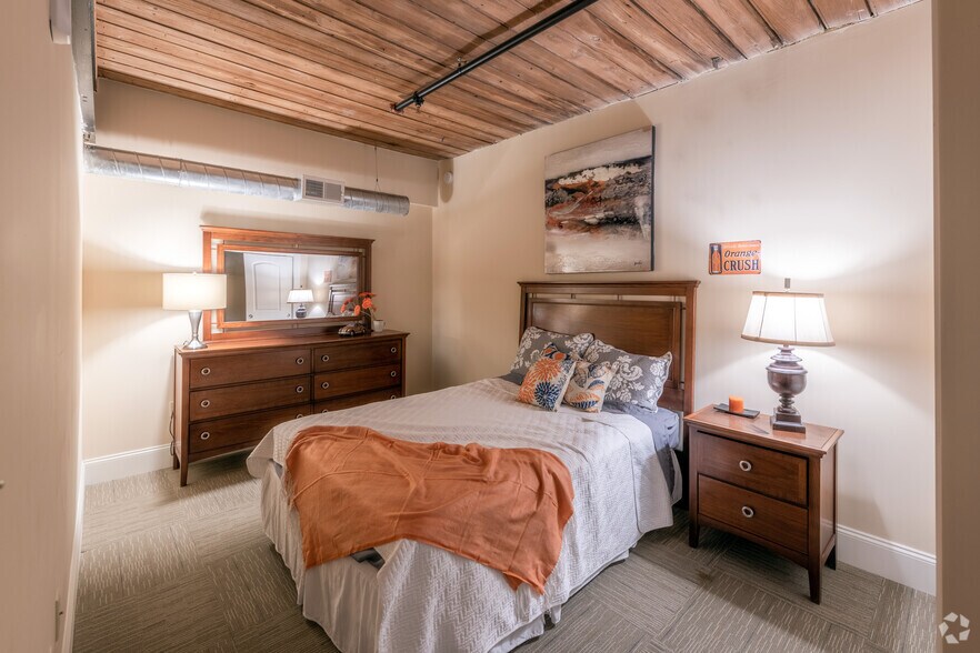 More Photos Of 12 Eagle St, Providence Apartments For Lease