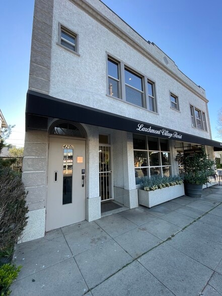 More Photos Of 418-420 N Larchmont Blvd, Los Angeles Office For Lease