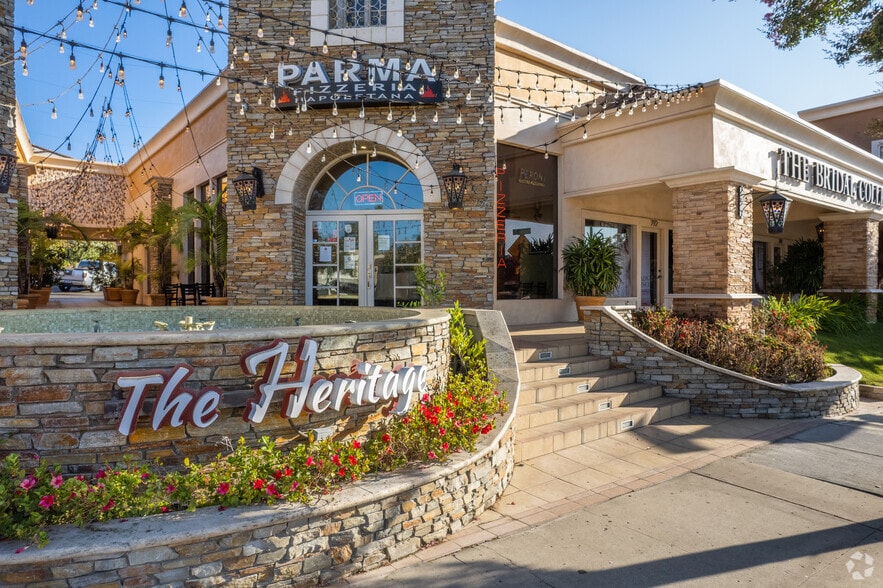 More Photos Of 756-868 E Thousand Oaks Blvd, Thousand Oaks Unknown For Lease